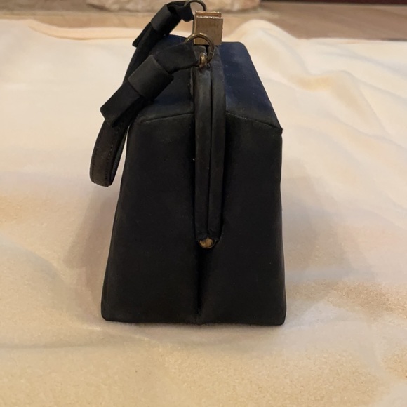 Alter Five Hand Bag - Picture 3 of 4